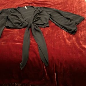 Tyche tie front cove up.